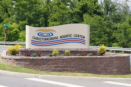 A large sign which reads, "Christiansburg Aquatic Center."
